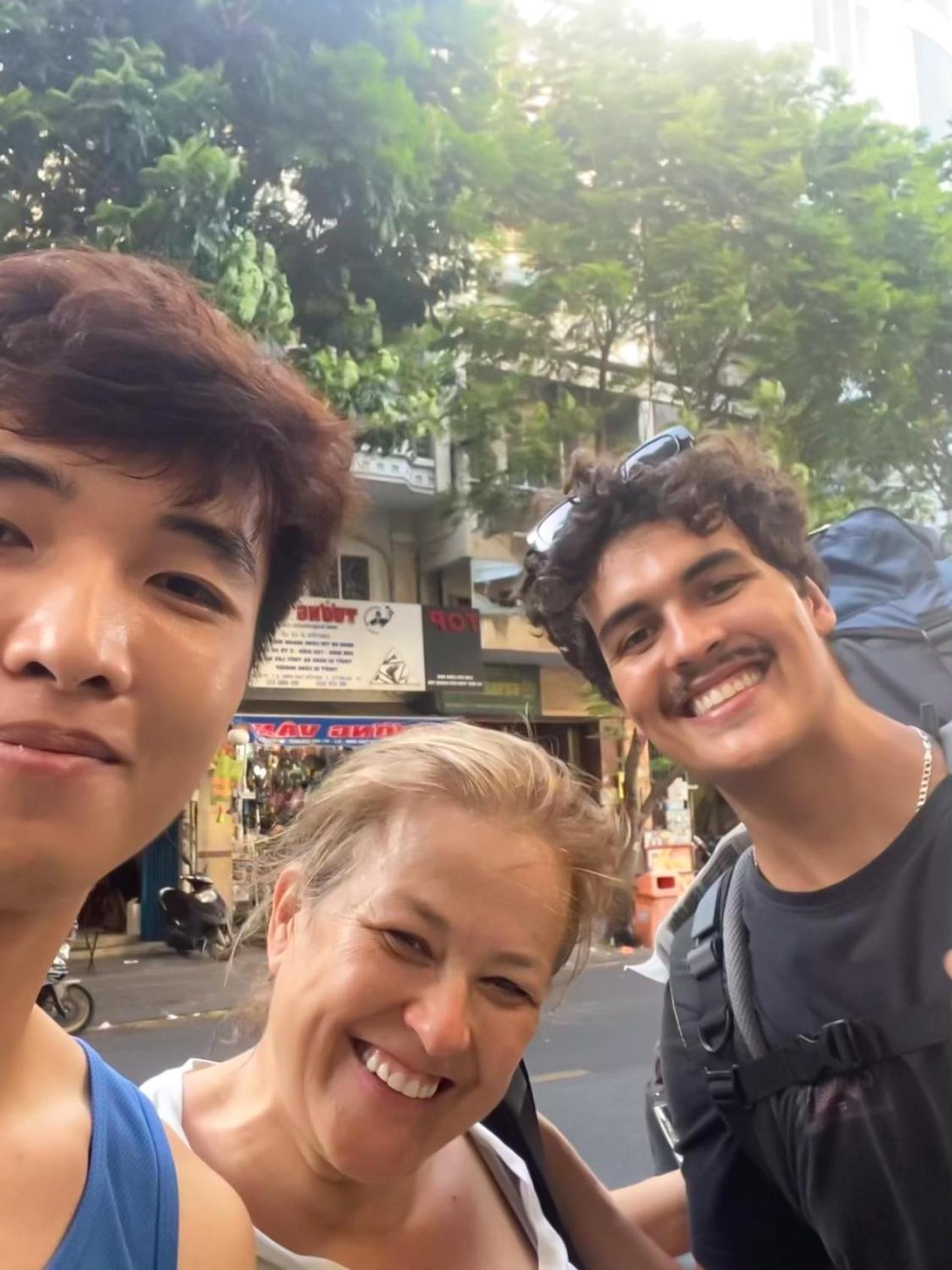 A Little Saigon Hotel - Bui Vien Walking Street 胡志明市 外观 照片