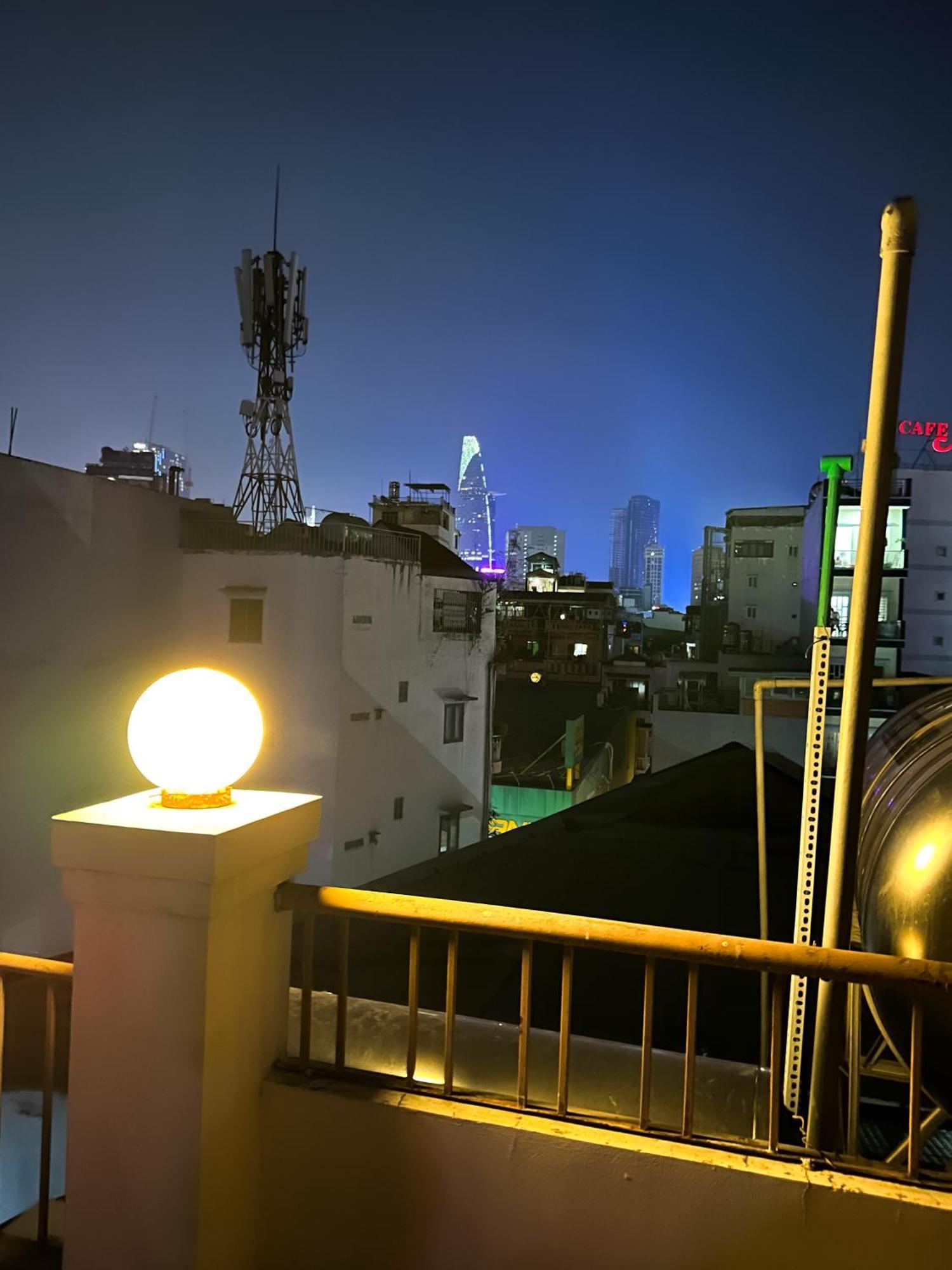 A Little Saigon Hotel - Bui Vien Walking Street 胡志明市 外观 照片